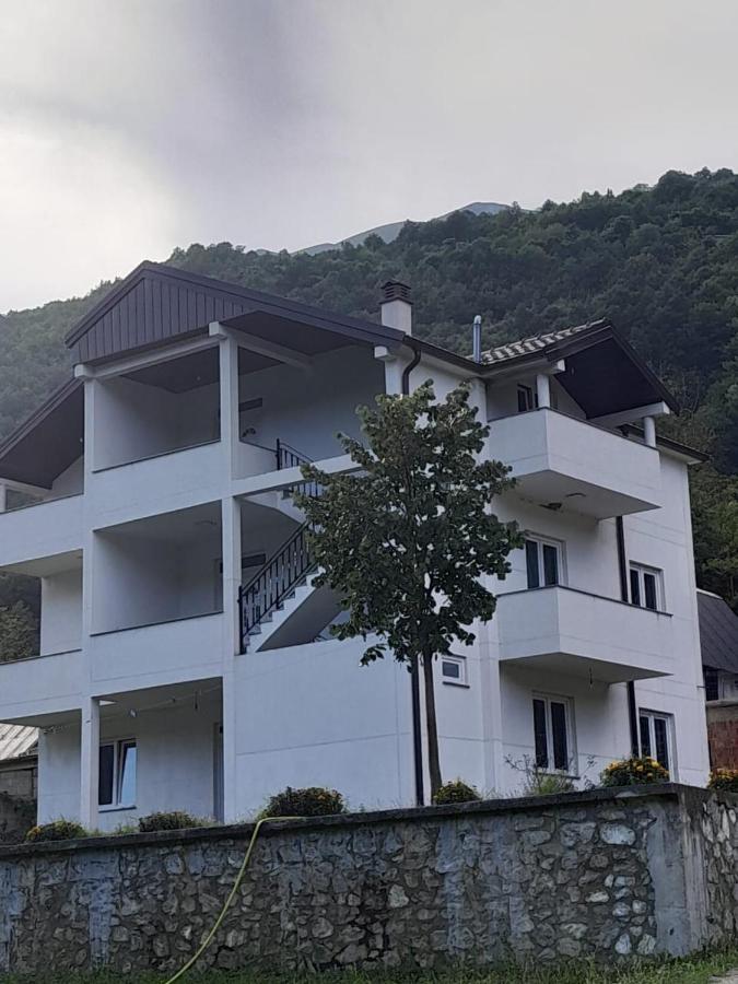 Guest House Florini 2023 Fierze Exterior foto